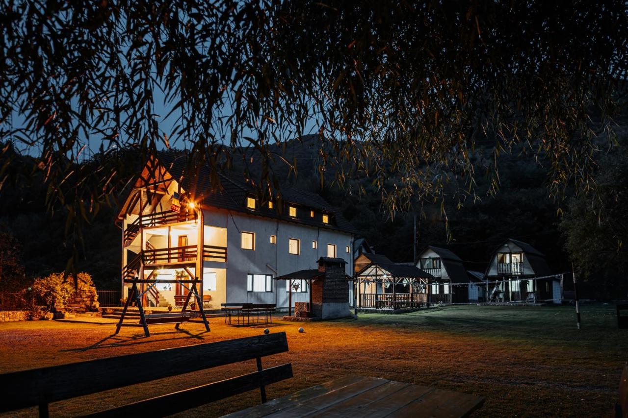 Casa Ardeleana Hotel Lotrioara Екстериор снимка