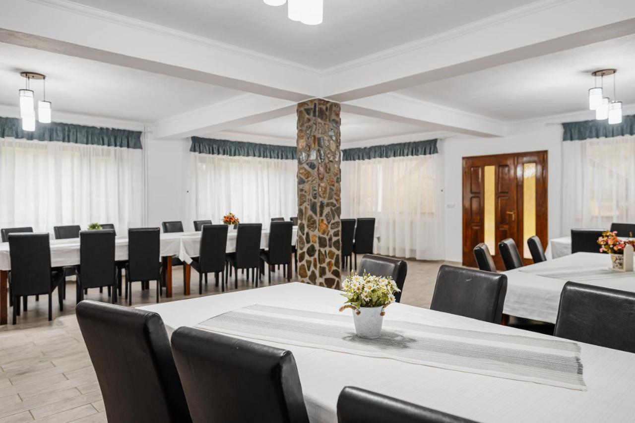 Casa Ardeleana Hotel Lotrioara Екстериор снимка